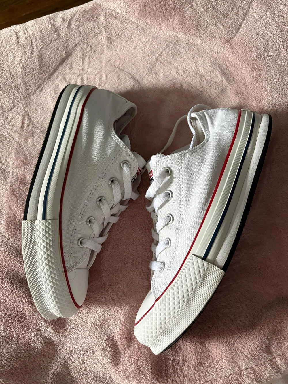 Converse All Star White Low Top Sneakers with Red Trim - Picture 3 of 7